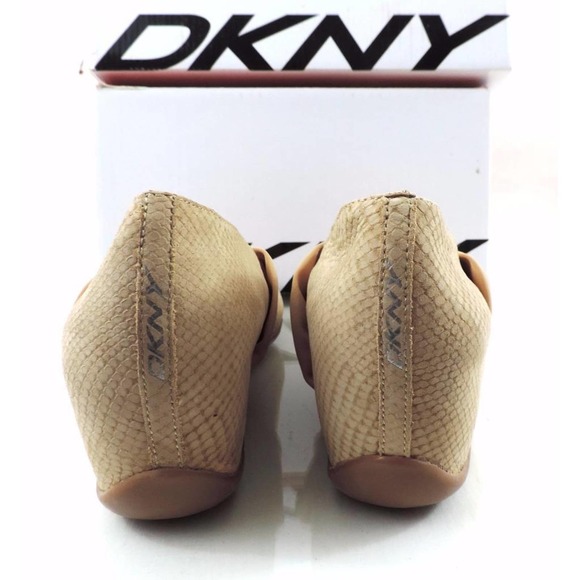 Women's Shoes DKNY Active Paula Mary Jane Wedge Walking Comfort Sand Size 9.5 - Picture 7 of 9